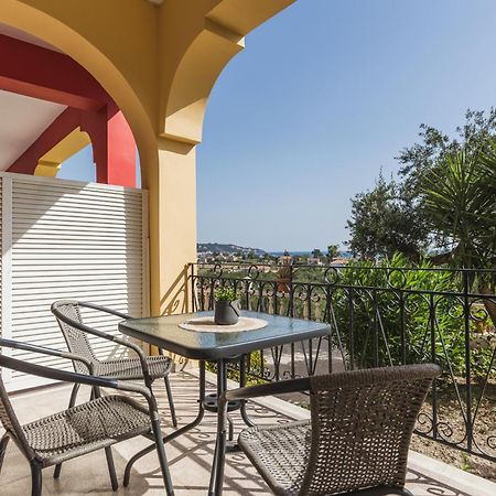 P Koklas Apartments Закинтос Екстериор снимка