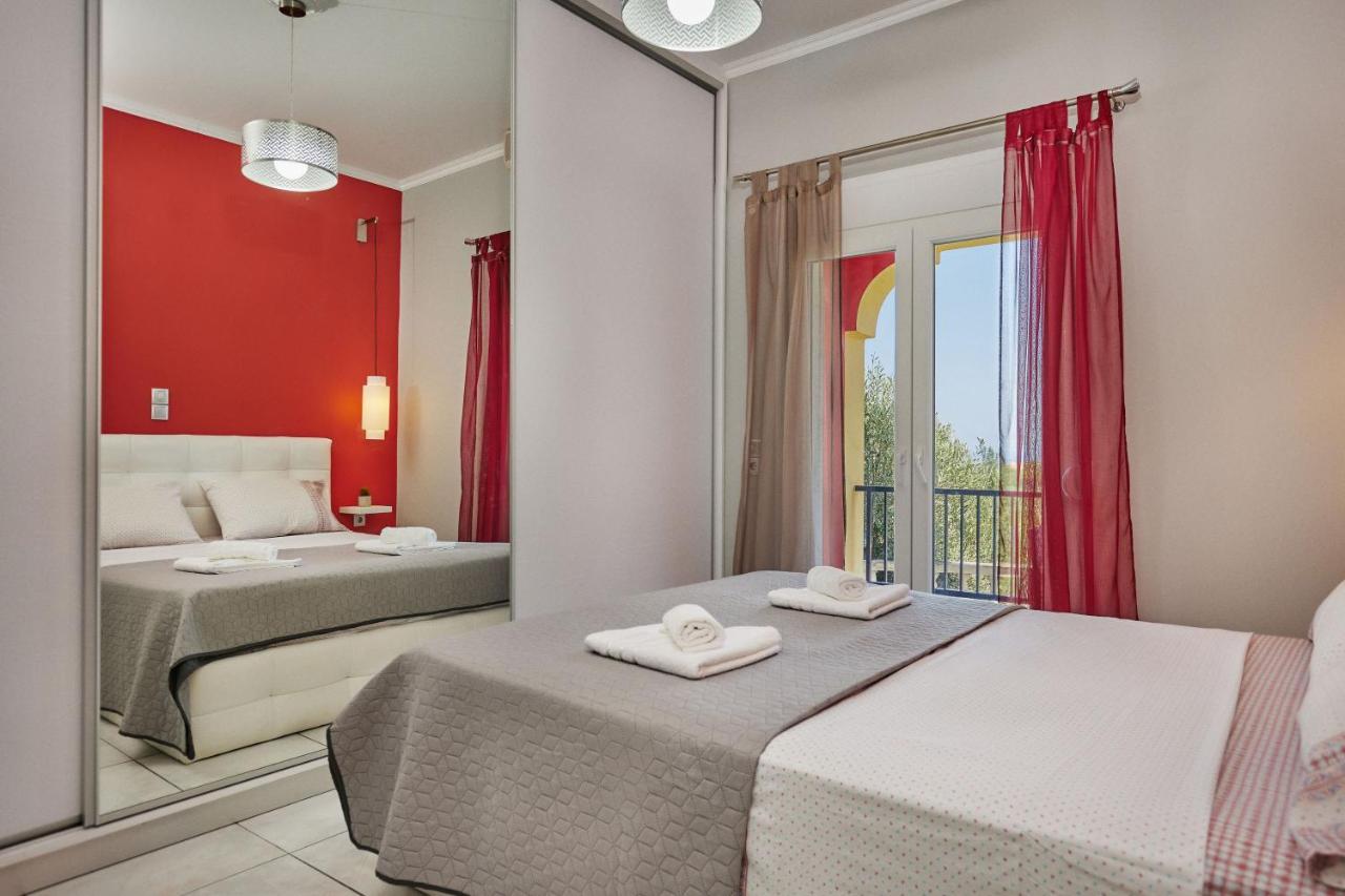 P Koklas Apartments Закинтос Екстериор снимка