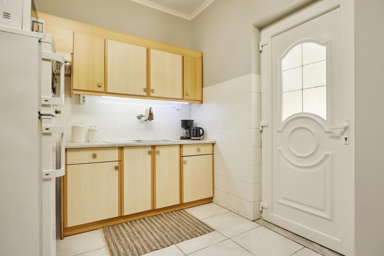 P Koklas Apartments Закинтос Екстериор снимка