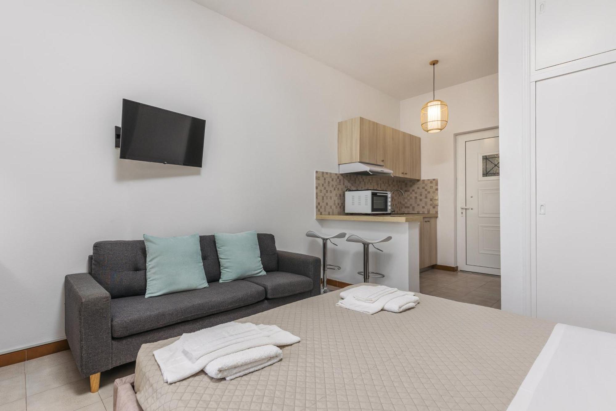 P Koklas Apartments Закинтос Екстериор снимка